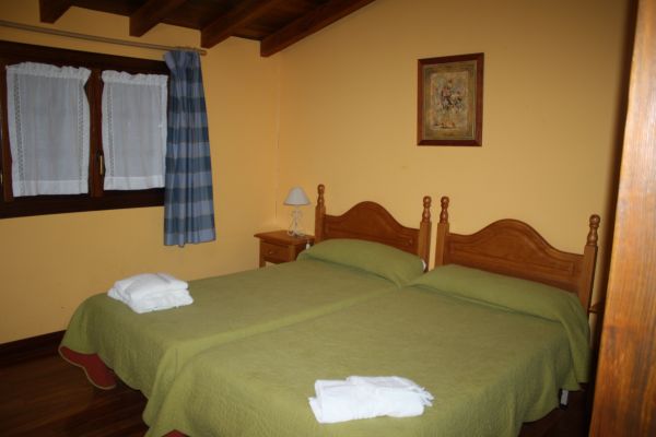 Habitación con dos camas